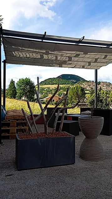 Beautiful valley views - Image 1