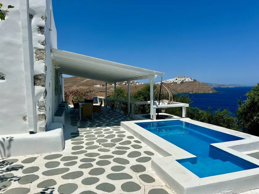 Siesta Villas nearby Tzanaki Beach - Image 1