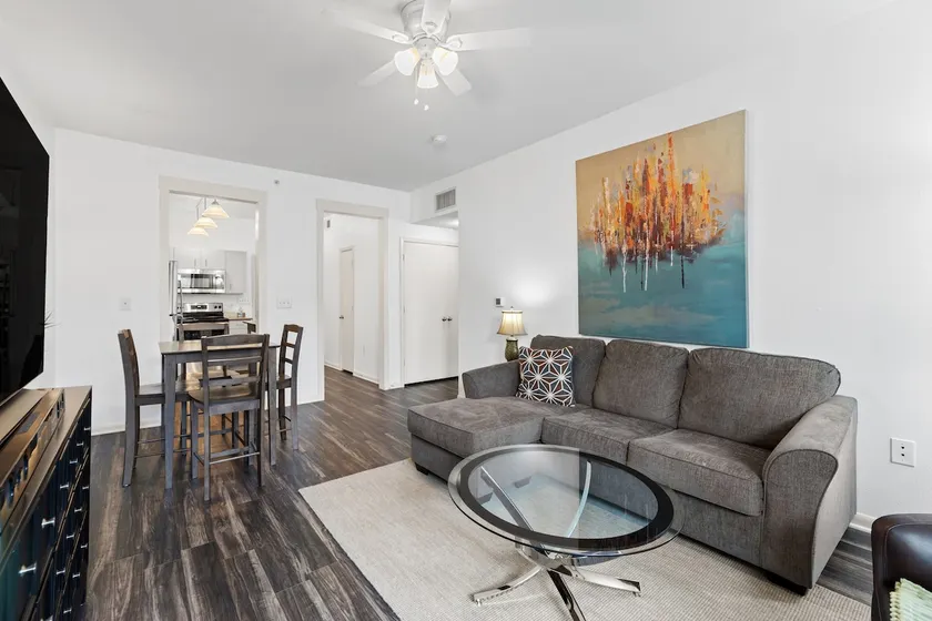 Sun-soaked Comfort in the Heart of Plano - Image 1