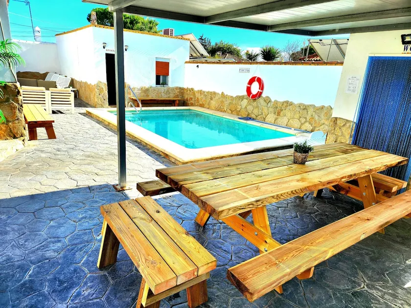 Villa for 27 people · Private pool · Barbecue - Image 1