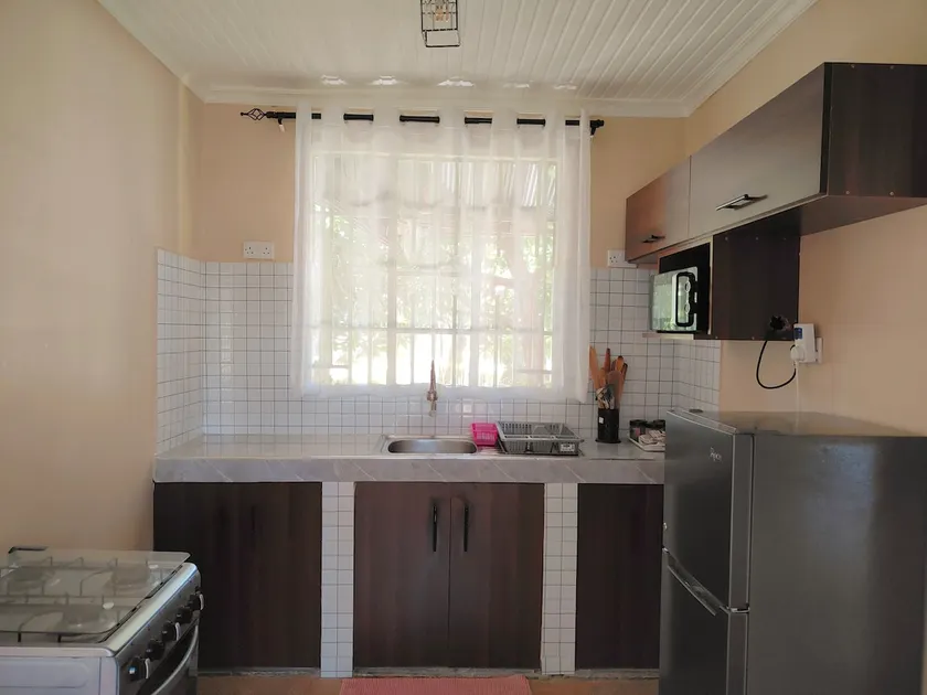 Lavish 2br w/ 3 beds, garden view &outdoor seating - Image 1