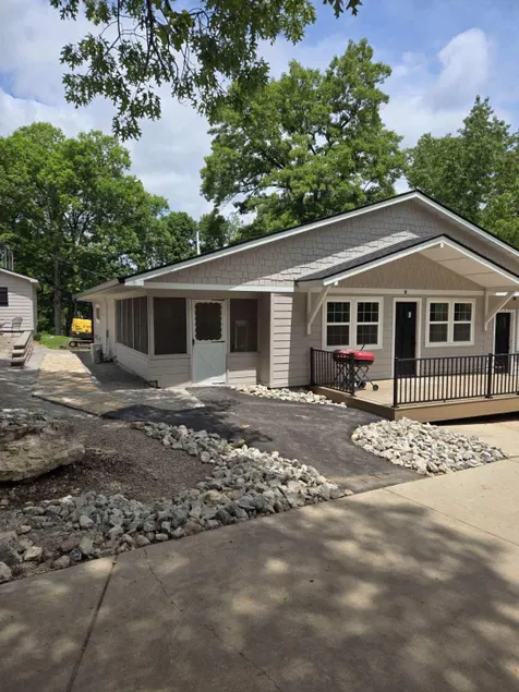 Sunset Villa (2 BR/1 Bath) - Image 1