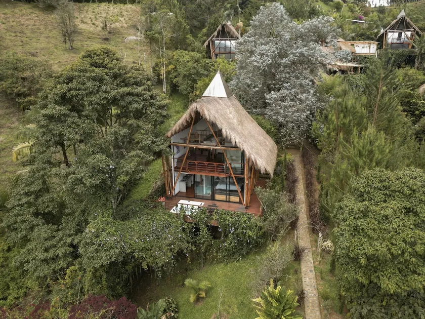 #6 Chalet in Guatape + Lake Jacuzzi kayak free - Image 1