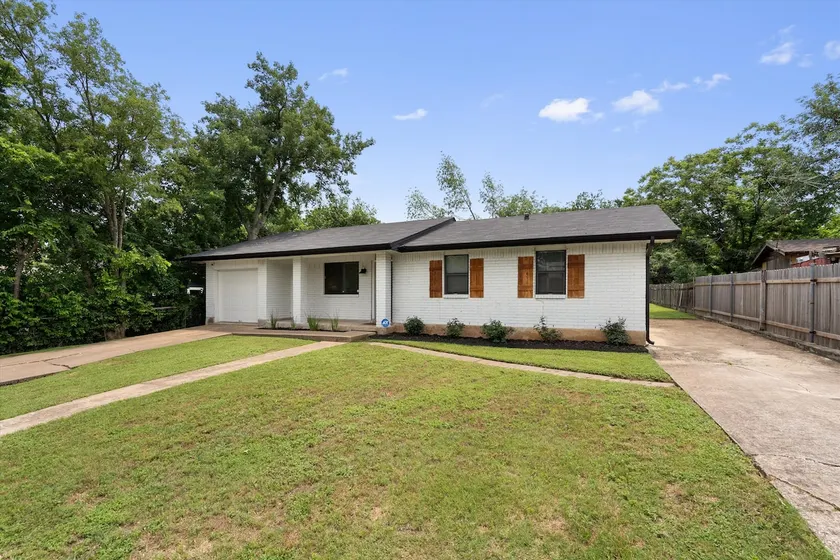Georgetown Family Comfort - Image 1
