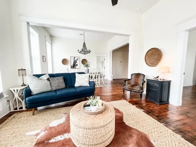 LG Downtown Loft/2 King Beds/Overlooking Broadway - Image 1