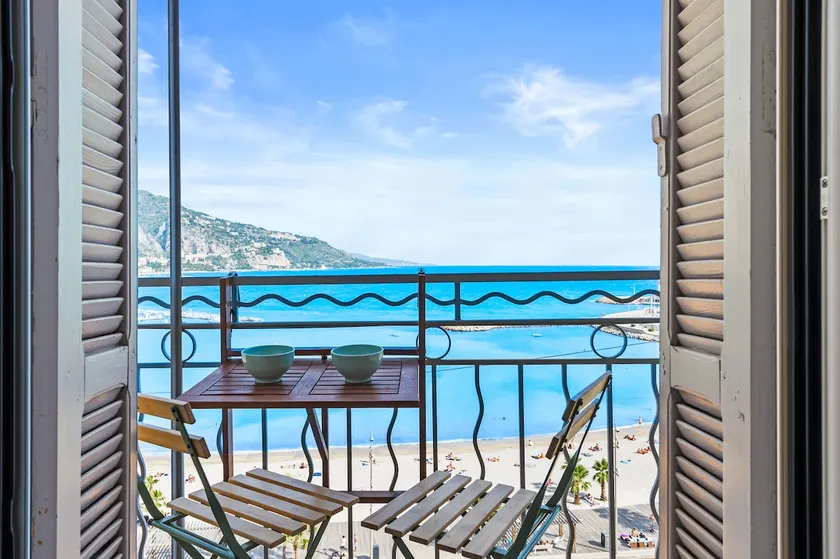 Monaco - Menton Old Town - Climatisation - Seaview - Luxury rénovation - Image 1