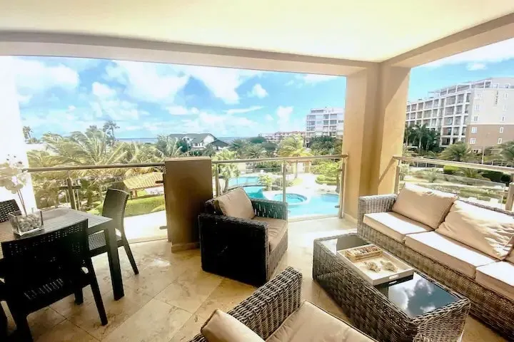Oasis-Fantastic Condo Overlooking Eagle Beach - Image 1