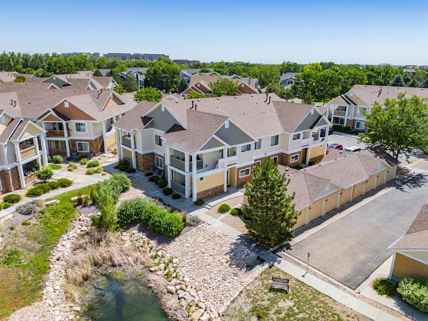 Gorgeous Centerra Condo - Image 1