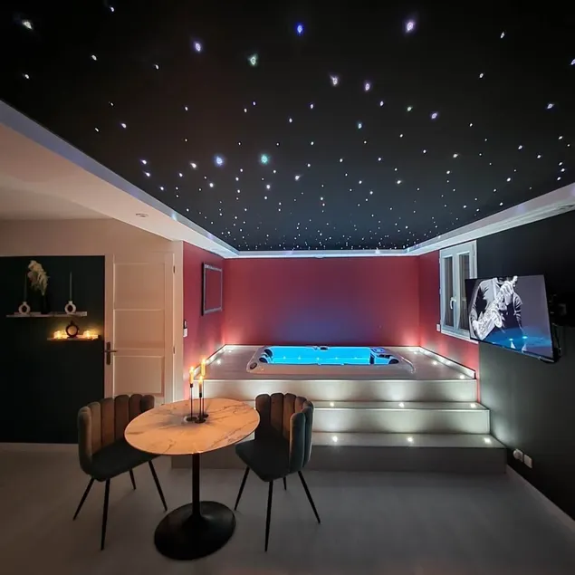 Suite with private spa 20 minutes from Tours (37) - Image 1
