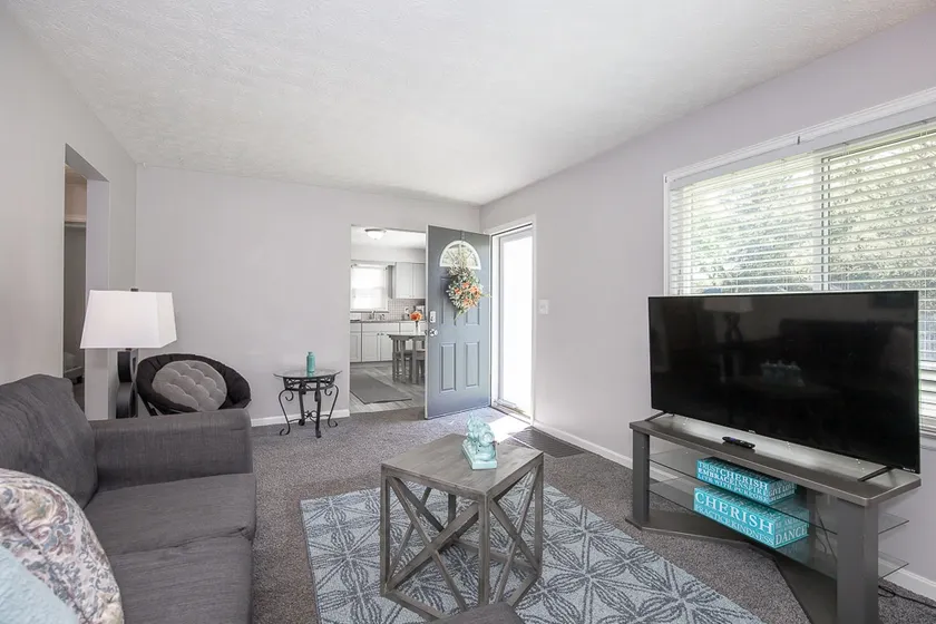 Cute 3Bdrm House | Laundry, Game Room, Backyard - Image 1