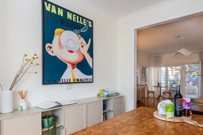 Spacious Two-Bedroom Apartment Near the Heart of Adelaide - Image 1