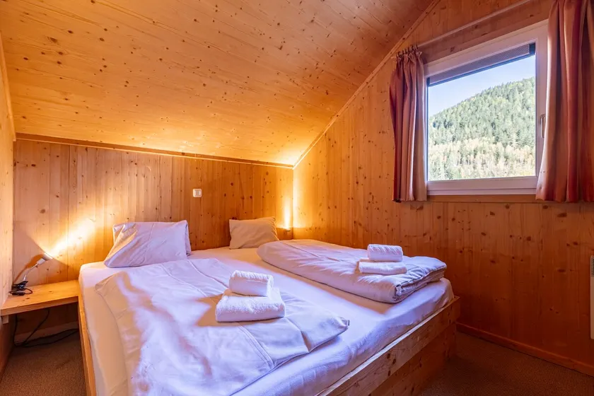 Vacation home # 142 with 2 bedrooms for 6 people. - Image 1