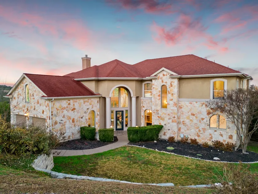 Lake Travis Lake House with Theater and Hot Tub - Image 1