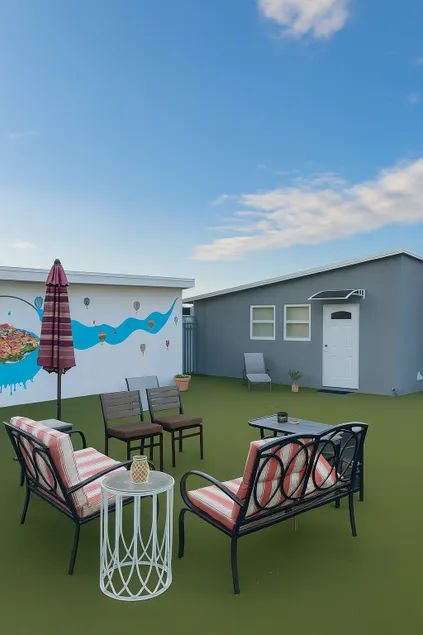Three Bedroom House Near Beach W/ WiFi & Parking - Image 1
