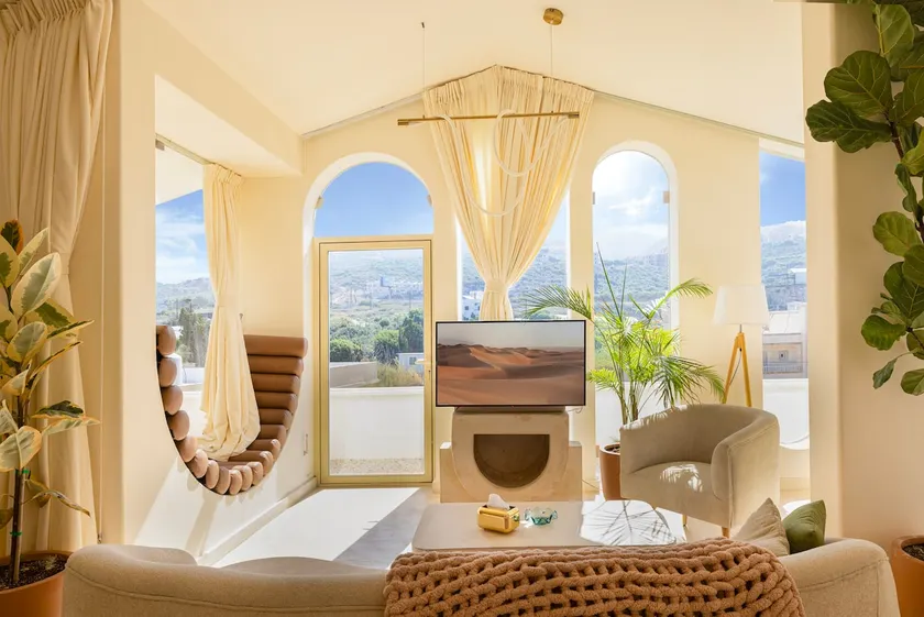 soft loon penthouse - Image 1