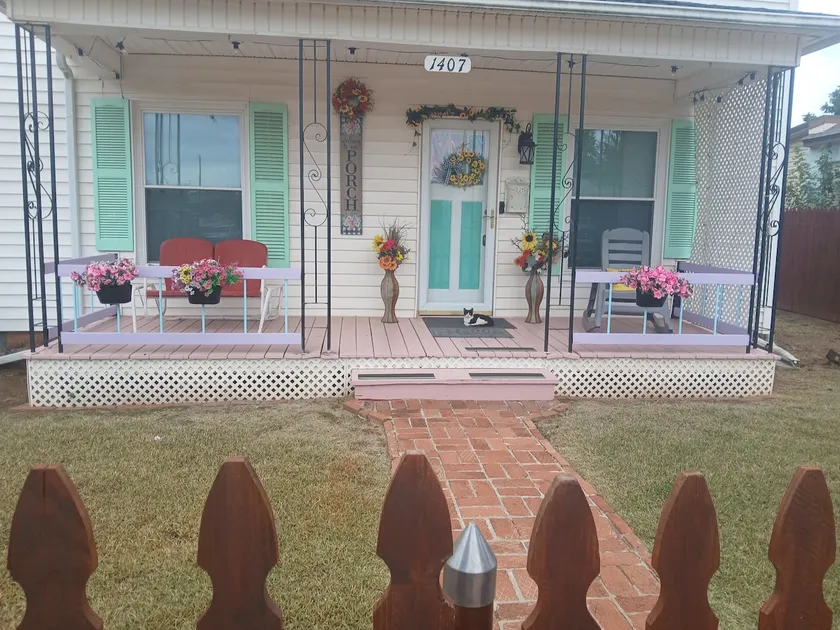 Bannister Historical Homestead - Image 1