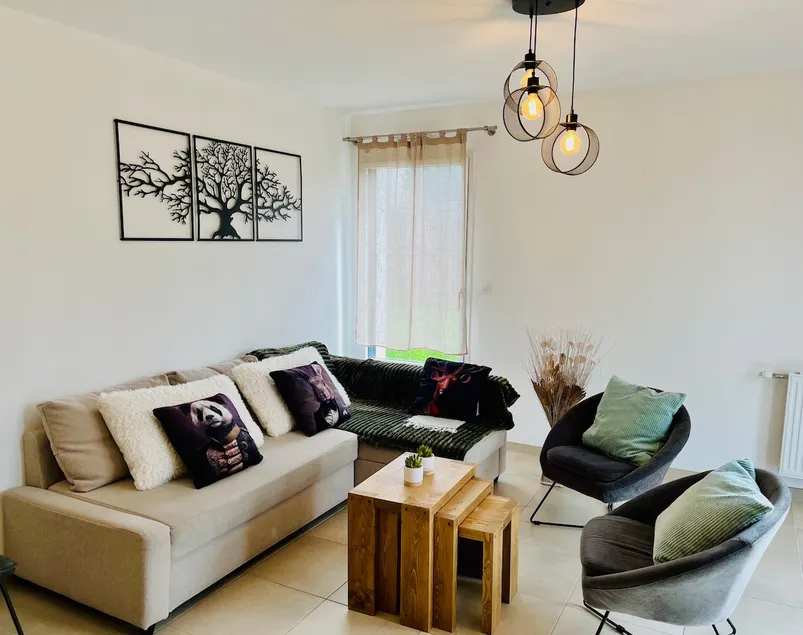 Downtown - House - 2 Bathrooms - Furnished 3* - Image 1