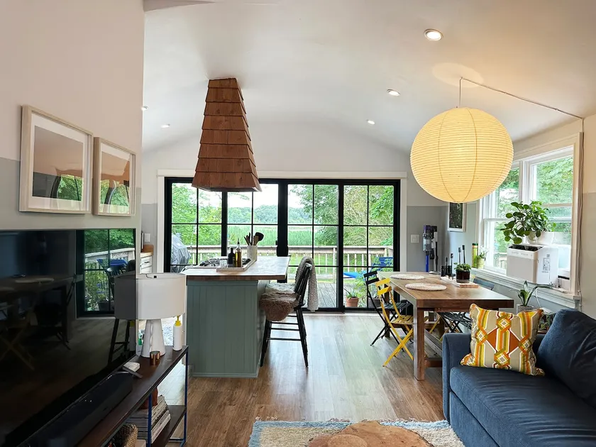 Swan House: wooded 2-Bedroom on Swan River - Image 1