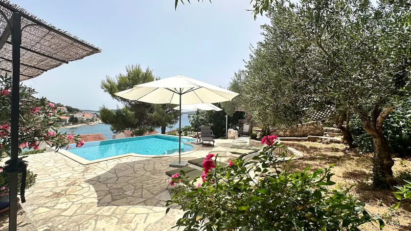 Unique Villa w/Pool, Teracess - Spectacular View - Image 1