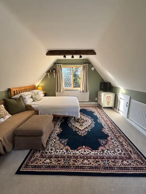 Cosy Annexe with Paddock Views - Image 1