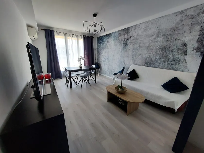 60 m 2 apartment, 50 m to the beach, private parking - Image 1