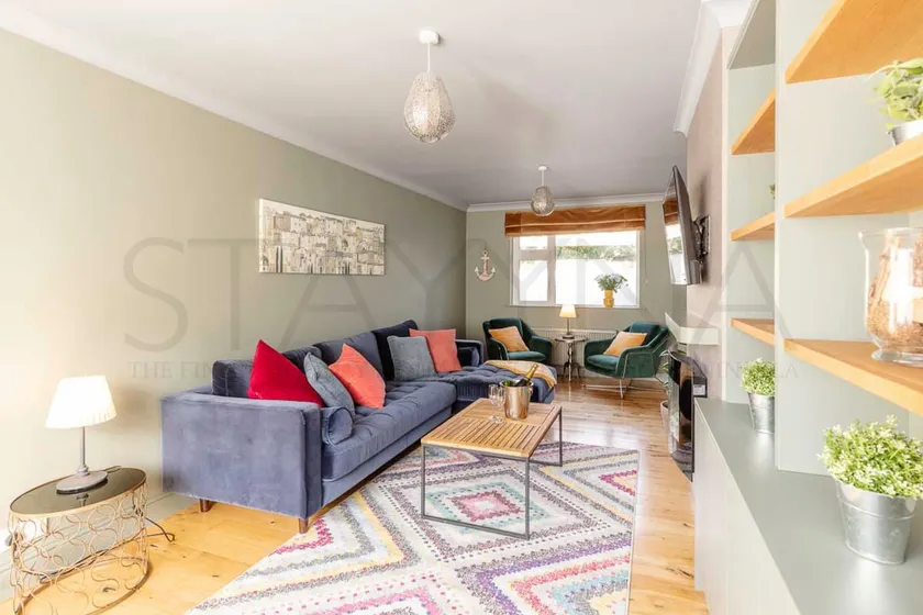 New home! Tigh Harvey - Dingle Town - Image 1