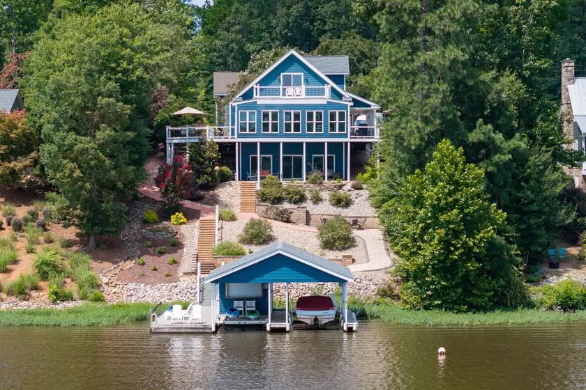 MAIN LAKE VIEWS - Fire Pit - Kayaks, SUPs - Pool Table - Bikes - Image 1