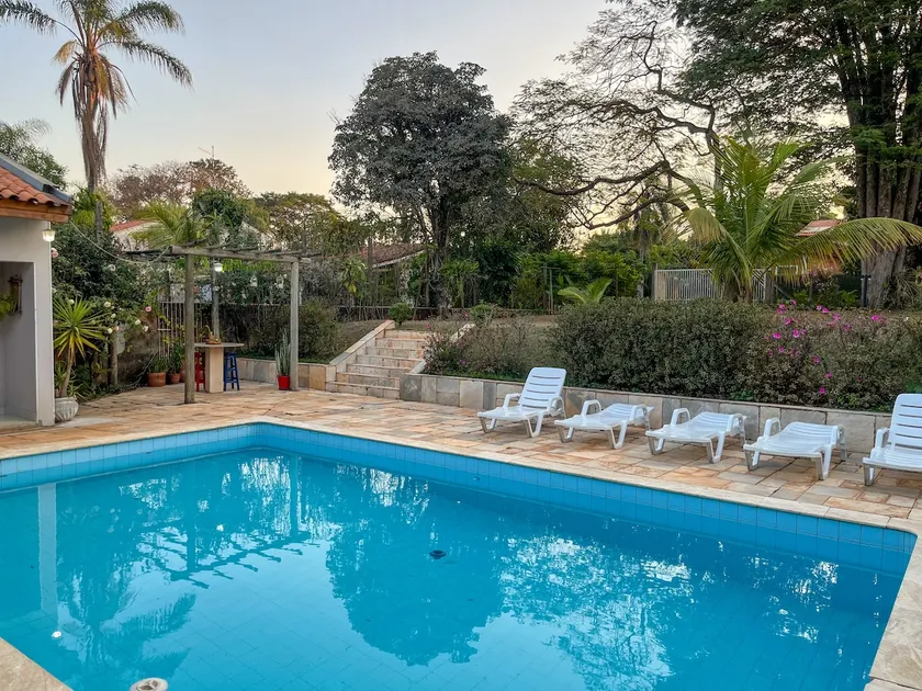 Farmhouse with pool, gourmet space and nature - Image 1