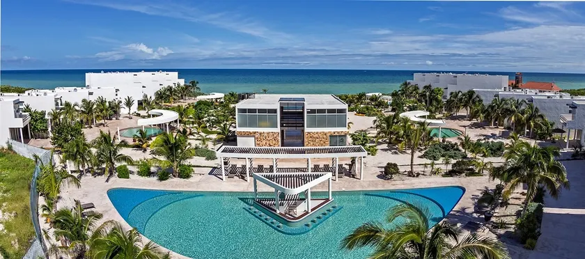 Luxury Apartment in Wayak Villas Facing the Sea - Image 1