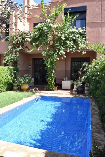 Villa with private heated pool, 3 bedrooms - Image 1
