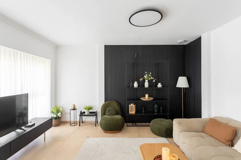 Ramat Aviv 3 bedrooms - Image 1