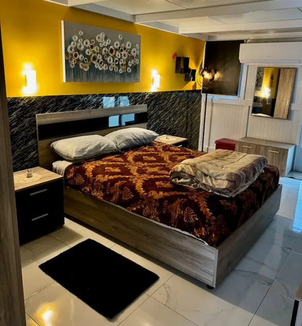 Cute Penthouse - Image 1