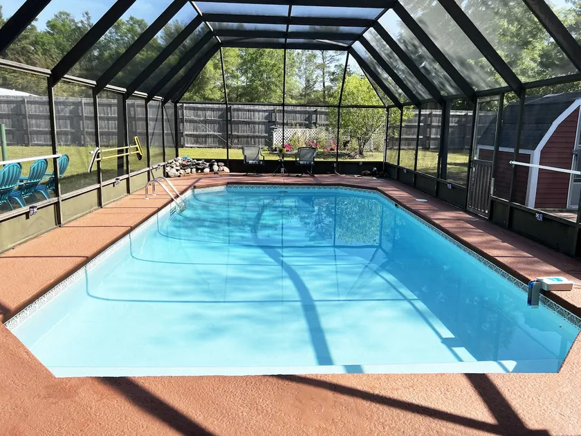 Serene Home with PRIVATE Pool - Near Beaches - Dog Friendly - Firepit&Large Yard - Image 1
