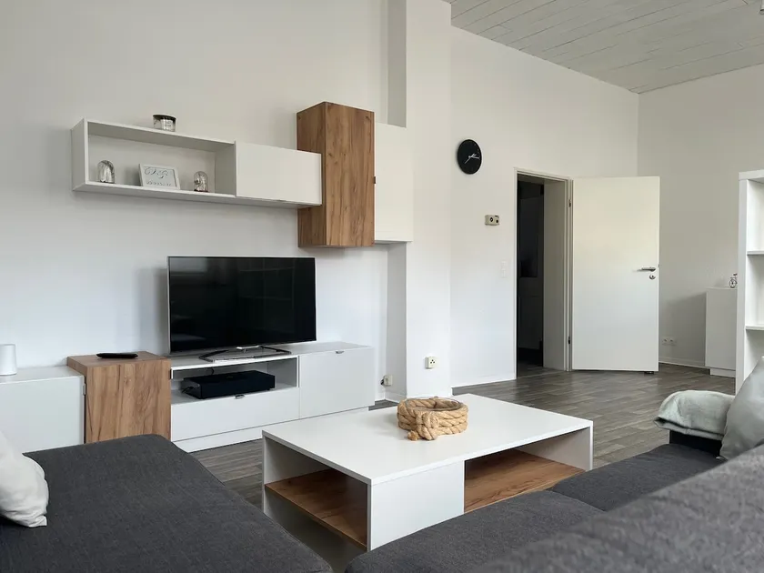 Newly renovated – quiet and very centrally located - Image 1