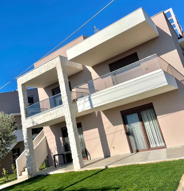 Luxury apartment Aneta Paralia Ofriniu - Image 1