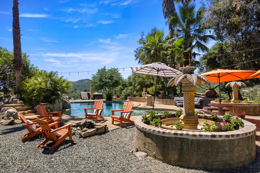 Unique Stay! Pool/ Hot Tub/ Game Room/ Bar/ Views - Image 1