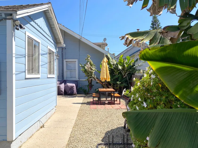 Beach Bungalow Getaway - Image 1