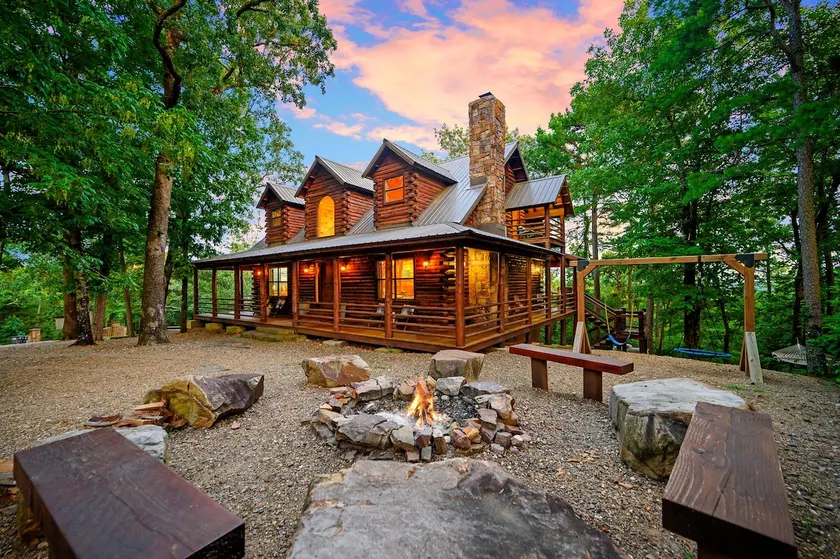 Big Sky Mountain Lodge-Spectacular Views-Hot Tub\\GameRoom\\Play-Set\\Hike To River - Image 1