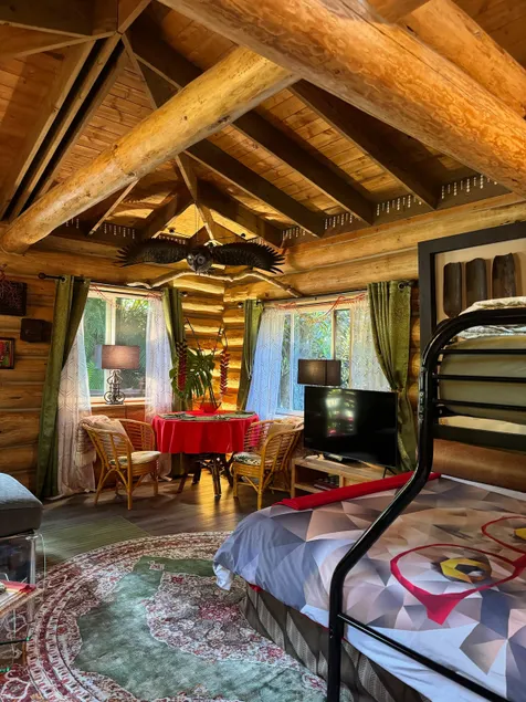 OWL NEST: serene stream side retreat for 2 or 3 - Image 1