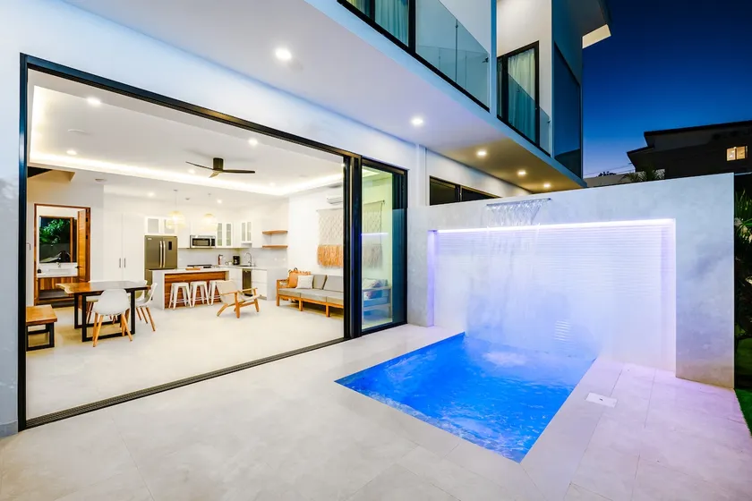 Modern Villa 2BR | 3BA | Beach Club | Private Pool - Image 1