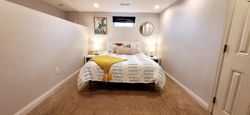 The Pelly: An adorable one bedroom near everything - Image 1