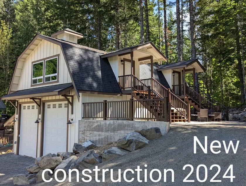 Bugling Elk Bungalow 2bd/1ba/occ 4 Inc. Ages 0-18 - Image 1