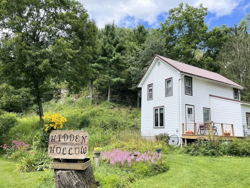 Driftless Area Hidden Hollow House - Image 1