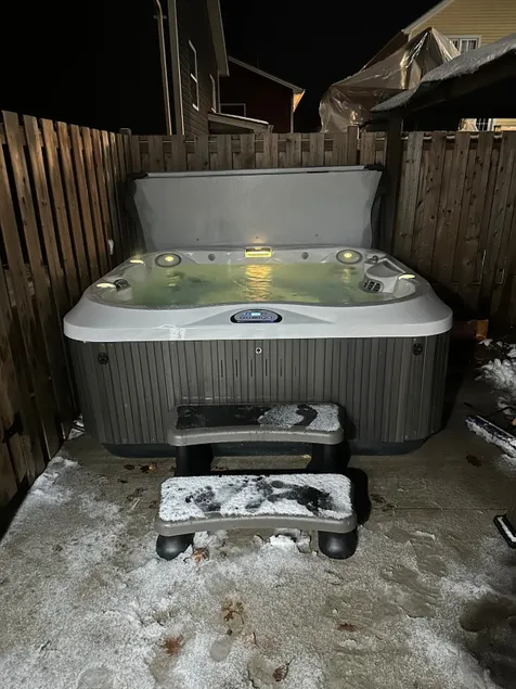 Grand Bend Getaway | Private Hot Tub | 4 Bedrooms - Image 1