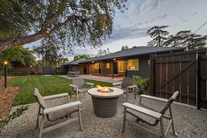 Old Fig Cottage | Fire Pit, 2 Fireplaces, Sleeps 7 - Image 1
