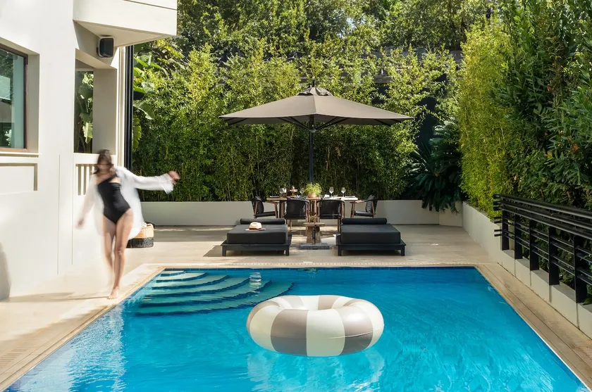 Luxury 2BD Home w/ Private use of Pool, Gym, BBQ - Image 1