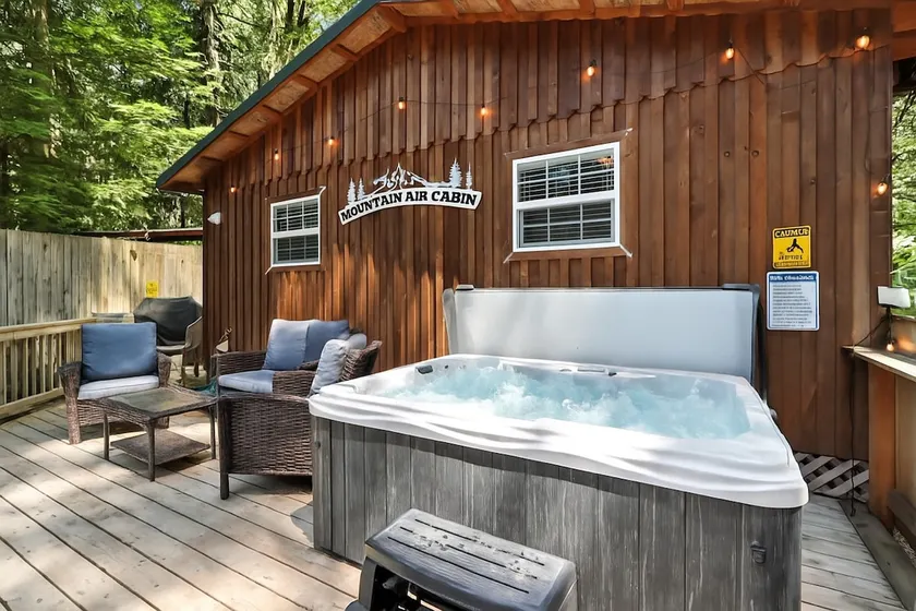 Peaceful Mtn air cabin with hot tub and WI-FI - Image 1