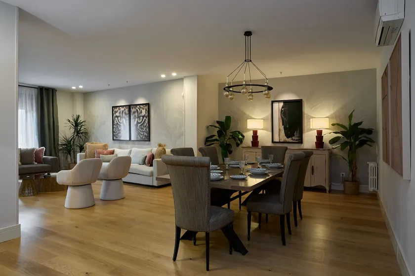 Luxury Suite in Libreros I Large Living Room I Balcony - Image 1