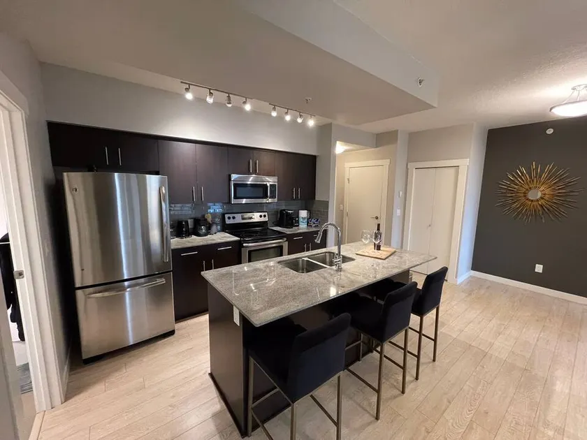 Fox One · Downtown Oasis! 2 bedroom 2 bathroom - Image 1