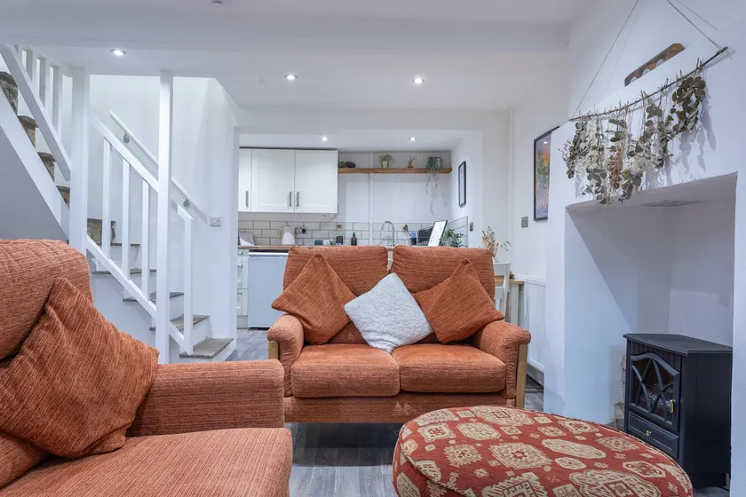 Riverside Cottage - Image 1